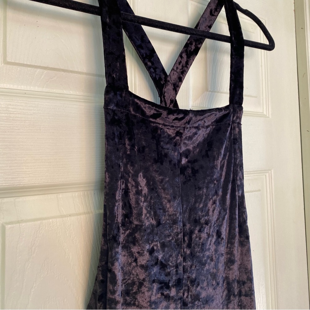 Urban Outfitters- Black Crushed Velvet Jumper